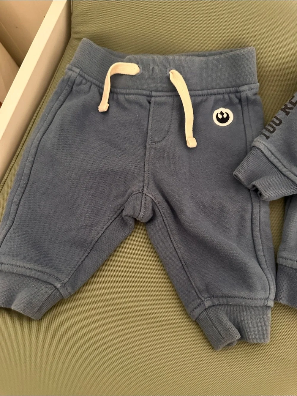 GAP Slate Blue Sweatshirt & Jogger Set